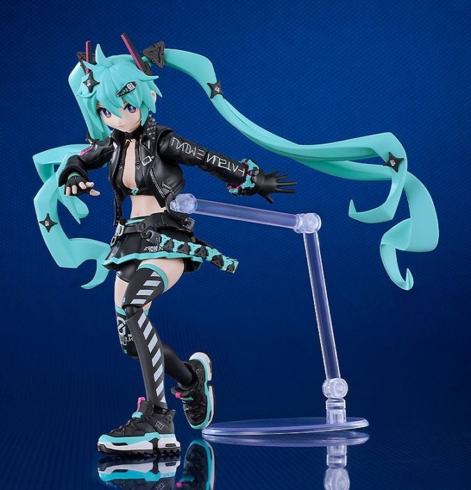PLAMATEA Chracter Vocal Series 01: Hatsune Miku (Chuocho Tactical Craft Ver.) Model Kit - VOCALOID